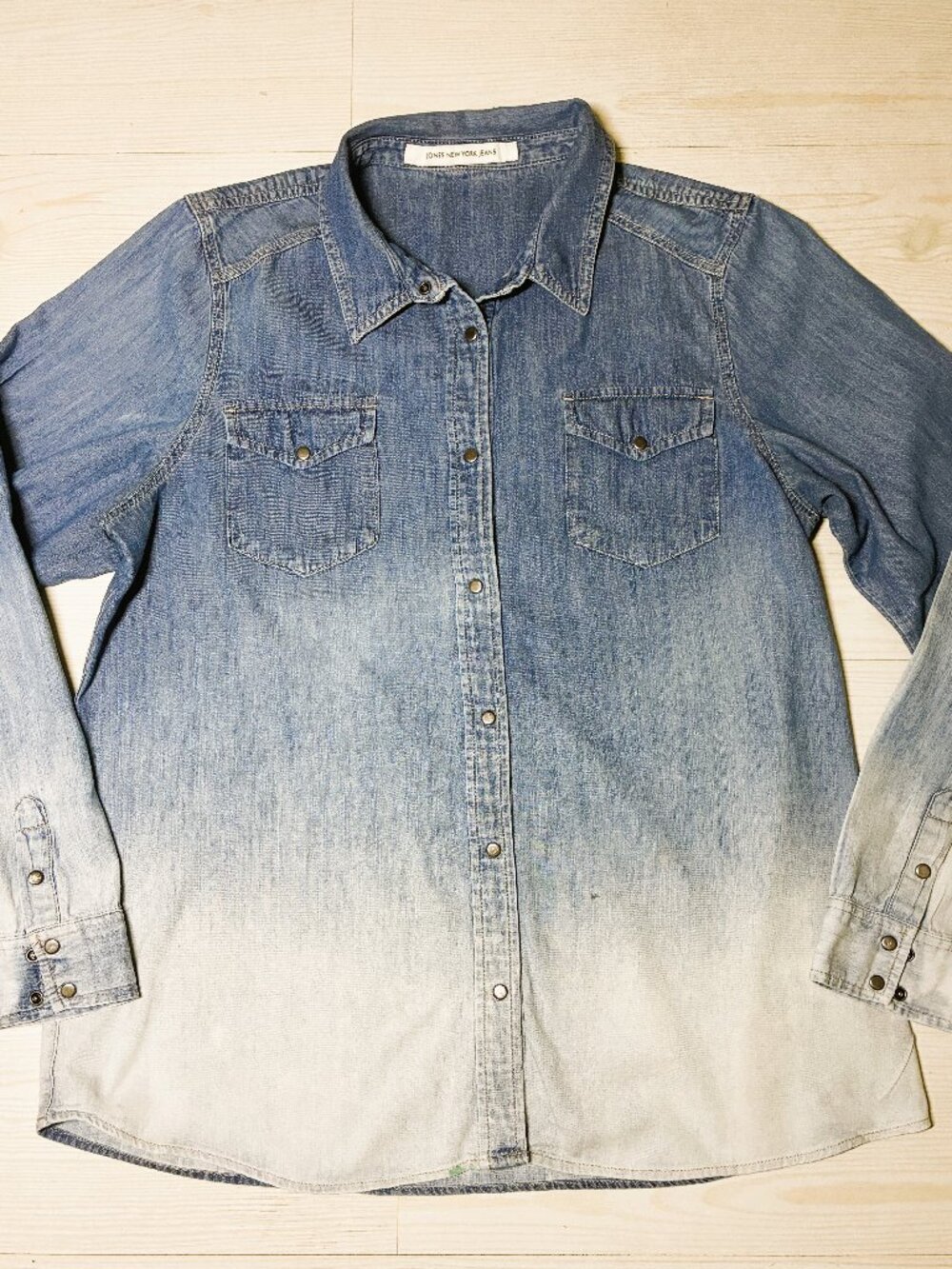 Jones New York Jeans Ombre Denim Button Down Shirt, Women’s Size Large